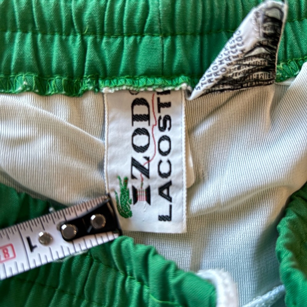 Authentic Vintage Izod Lacoste Men's Runner Shorts - Size Medium - Picture 7 of 9